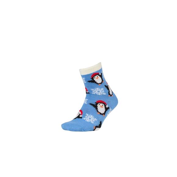 Northeast Outfitters Cozy Cabin Youth Dancing Penguin Socks - Picture 3 of 6